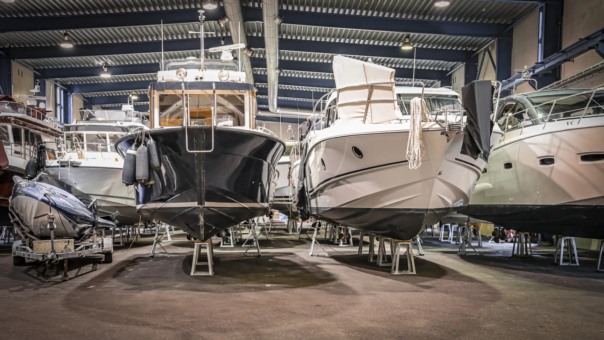 Vinterförvaring för motor- och segelbåtar